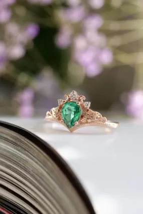 Natural emerald and diamonds engagement ring / Ariadne